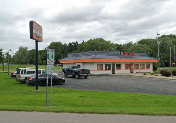 A&W Restaurant - Chesaning - 1209 W Brady St